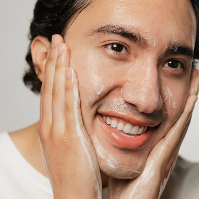 Algenist GENIUS Liquid Collagen Foaming Facial Cleanser - Hydrating Face Wash & Makeup Remover with Alguronic Acid and Microalgae Oil to Nourish & Restore Skin's Radiance (150ml)