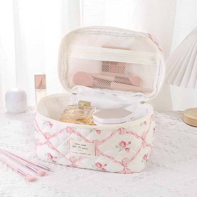 uekeboag Large Travel Quilted Makeup Bag for Women, Floral Cotton Cosmetic Bag, Coquette Aesthetic Floral Toiletry Organizer Bag