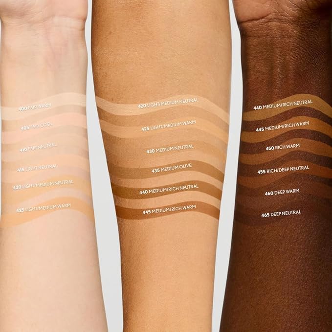 COVERGIRL Clean Fresh Blurring Skin Tint with SPF 30, 425 Light/Medium Warm, Liquid Foundation, Soft Matte Finish, Smooths, Brightens, Blurs Pores, Mineral Sunscreen, Vegan Formula