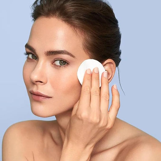 Fusion Blush - Easily Blendable Texture - Enhances Your Makeup Finish - Soft Focus Effect Visibly Reduces Fine Lines - Highlights Cheekbone and Sculpts Face - 348 Sugar Coral - 0.17 oz