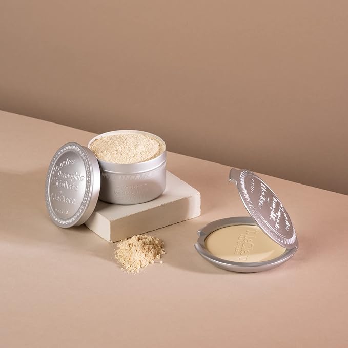 T. Leclerc Compact Pressed Powder - Super-Blendable Face Makeup Longwear Portable Matte Finish Radiant Natural Medium to Full Coverage Airbrushing Mineral Base For Pores & Imperfections (Bronze)