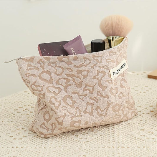 1PCS Cotton Makeup Bag Portable Travel Bag Quilted Cosmetic Bag Aesthetic Leopard Print Toiletry Organizer Case Pouch Bag for Women Girls Khaki Color