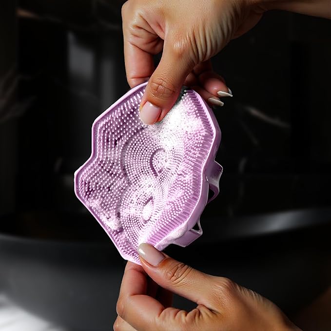 Lintach™ Silicone Body Scrubber – Gentle Exfoliating Body Scrubber – Ergonomic Shower and Bath Brush for Men and Women – Reusable and Food-Grade Silicone Brush for Smooth, Supple Skin, (Purple)