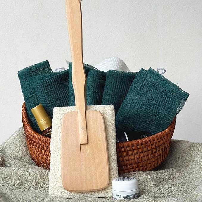 Natural Loofah Scrub. Back Loofah Sponge .Long Handle Shower Bath Brush On a Stick Body Scrub Brush Scrubber Exfoliating Body SpongeοΌ1 PackοΌ