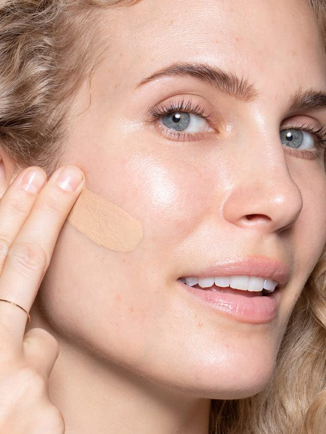 ILIA - True Skin Serum Foundation | Non-comedogenic, Cruelty-Free, Vegan, Weightless Feel, Buildable Coverage, Safe For Sensitive Skin (Molokai SF2.5)