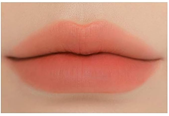 3CE BLUR WATER TINT(4.6g) soft lip with less smear with a blurry finish (#LAYDOWN) with sun cream(1ml*3ea)