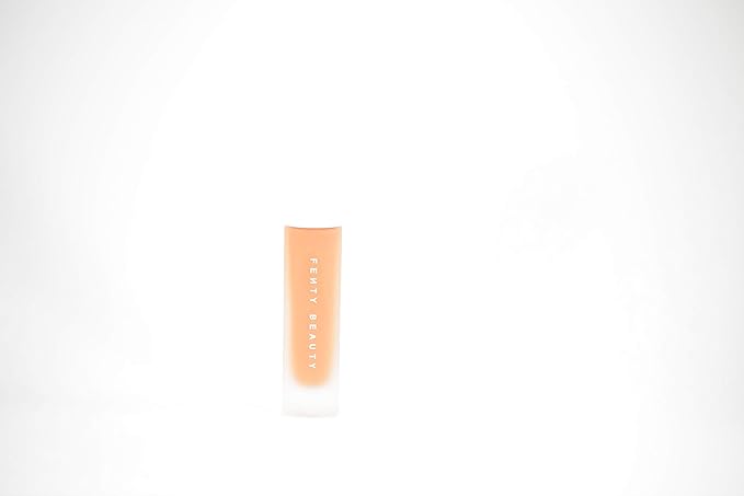 Fenty Beauty by Rihanna Pro Filt’r Soft Matte Longwear Liquid Foundation 400