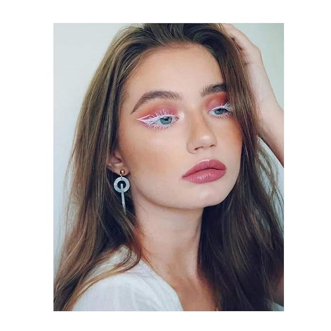 Maydear White Mascara – Volumizing, Curling & Lengthening Mascara for Intense Definition & Long-Lasting Smudge-Proof Wear – Perfect for Party & Stage Makeup