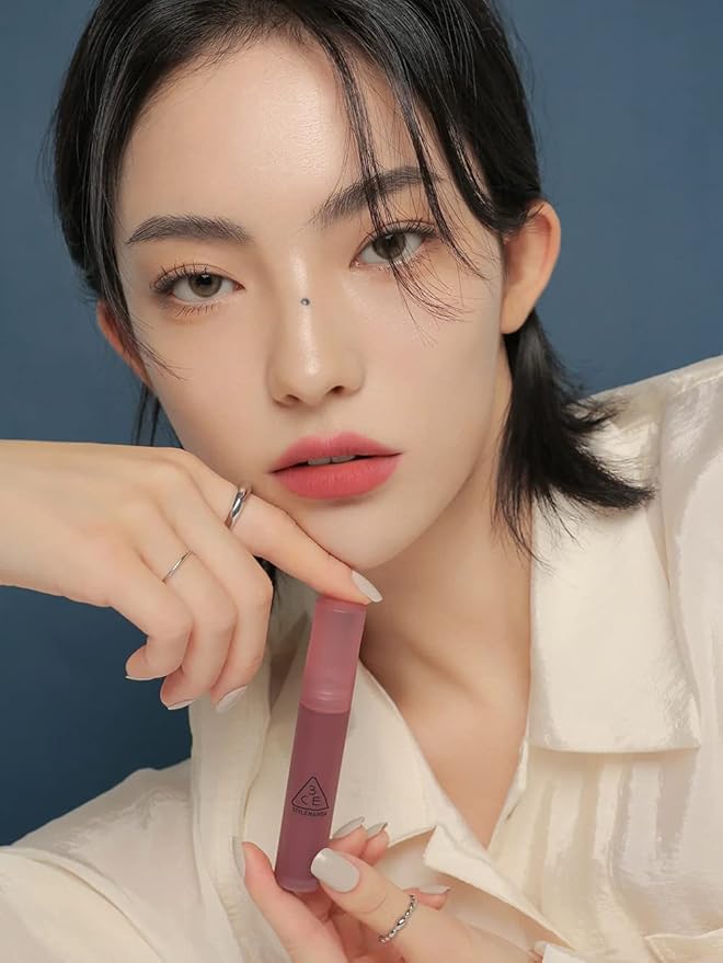 3CE BLUR WATER TINT(4.6g) soft lip with less smear with a blurry finish (#DOUBLE WIND) with sun cream(1ml*3ea)