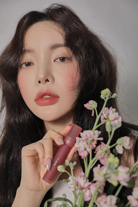 3CE BLUR WATER TINT(4.6g) soft lip with less smear with a blurry finish (#DOUBLE WIND) with sun cream(1ml*3ea)