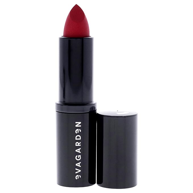 The Matte Lipstick - Velvety Texture and Vibrant Ultra-Matte Finish - Pigmented, Soft and Silky Formula and Smooth Application - Offers Bold Saturated Color - 639 Retro Red - 0.1 oz