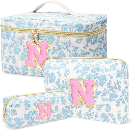 3 PCS Travel Makeup Bag Set, A-Z Initials Cotton Makeup Bag Floral Quilted Cosmetic Bag for Girls and Women, Personalized Cute Toiletry Bag Travel Accessories Blue