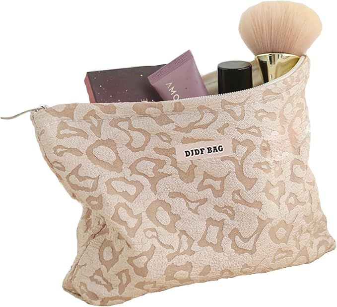 1PCS Cotton Makeup Bag Portable Travel Bag Quilted Cosmetic Bag Aesthetic Leopard Print Toiletry Organizer Case Pouch Bag for Women Girls Khaki Color
