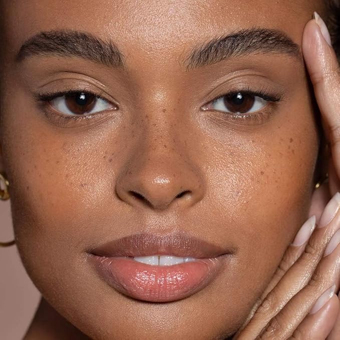 ILIA - Super Serum Skin Tint SPF 40 | Non-Comedogenic, Vegan, Lightweight to Help Against Blue Light, + Pollution while Hydrating, Smoothing, + Refining (Rialto ST13.5, 1 fl oz | 30 ml)