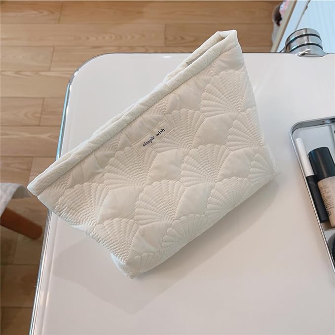 1PCS Quilted Cotton Makeup Bag Portable Travel Bag Cosmetic Bag Aesthetic Shell Toiletry Organizer Case Pouch Bag For Women Girls Pure White Color