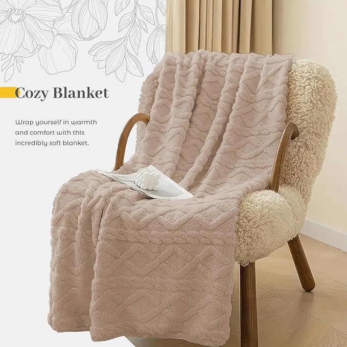 Care Package for Women - Luxury Self Care Gifts for Women | Includes Cozy Blanket, 40oz Tumbler, Candle, Bath Salts - Unique Birthday Box for Her - Get Well Soon Basket and Hug in a Box