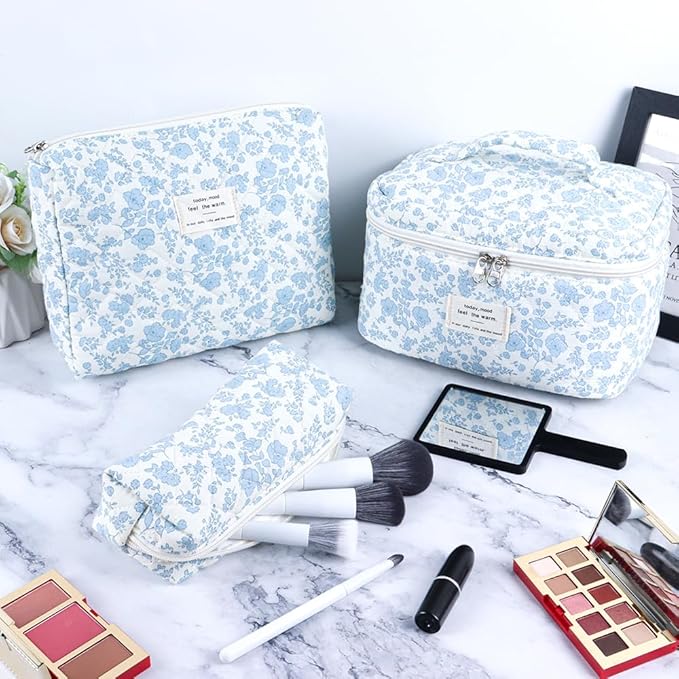 3Pcs Cotton Quilted Makeup Bag Set,Large Floral Cosmetic Bag，Aesthetic Toiletry Travel Makeup Bag Set and Cute Flower Bag for Women Girls (Blue White Flower)