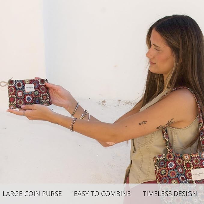 Medium Floral Travel Size Toiletries Makeup Pouch – Elegant Travel Cosmetic Bag, Toiletry Organizer & Coin Purse for Women, Ideal Gift for Her, Zippered Makeup Bag, Made in Barcelona