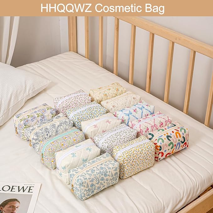 Makeup Bag Travel Cosmetic Bag for Women Girls, Zipper Make Up Pouch, Floral Flowers Toiletry Organizer Makeup, Portable Storage Cosmetic Travel Cloth Bag (Pink+White Small Flower)