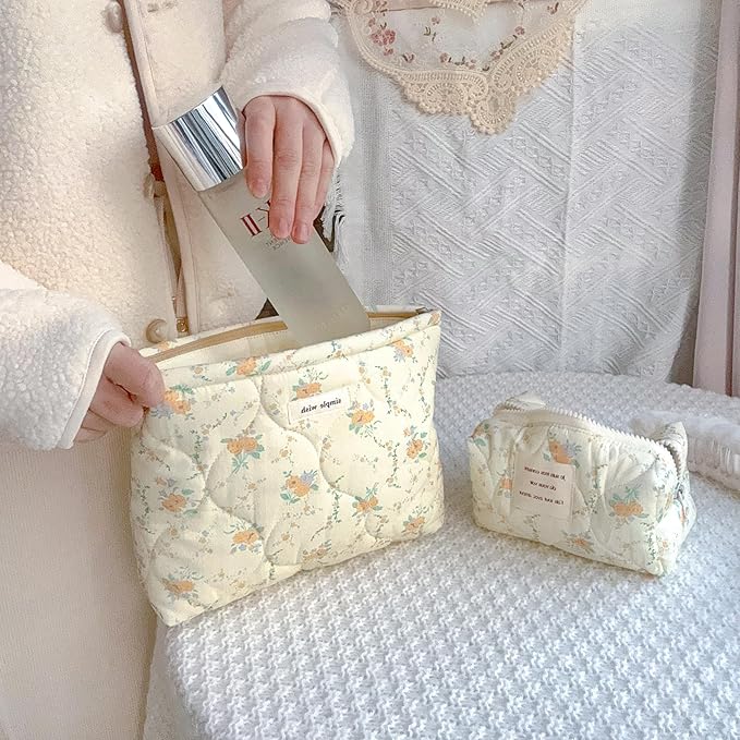 2 Pieces Floral Makeup Bag, Cute Travel Quilted Pouch Cosmetic Bag Organizer, Small Cotton Coquette Aesthetic Purse Toiletry Bag for Women Girls accessories (2PCS-Beige Floral)