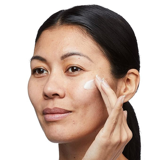No7 Airbrush Away Face Primer - Hydrating Makeup Primer with Hyaluronic Acid - Helps to Smooth the Appearance of Fine Lines & Wrinkles for Seamless Makeup Application (30ml)