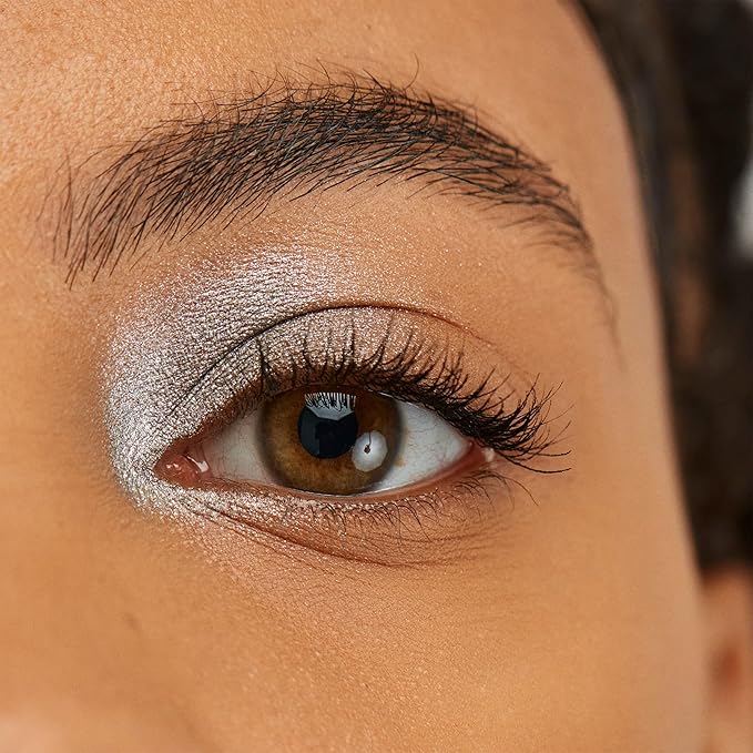 3INA The 24H Eye Stick - Creamy, Waterproof Formula - 2 In 1 Eyeshadow And Eyeliner - Highly Pigmented Shades - 24 Hour Long Lasting Wear - Sparkly Finish - 945 Sparkly Silver - 0.049 Oz